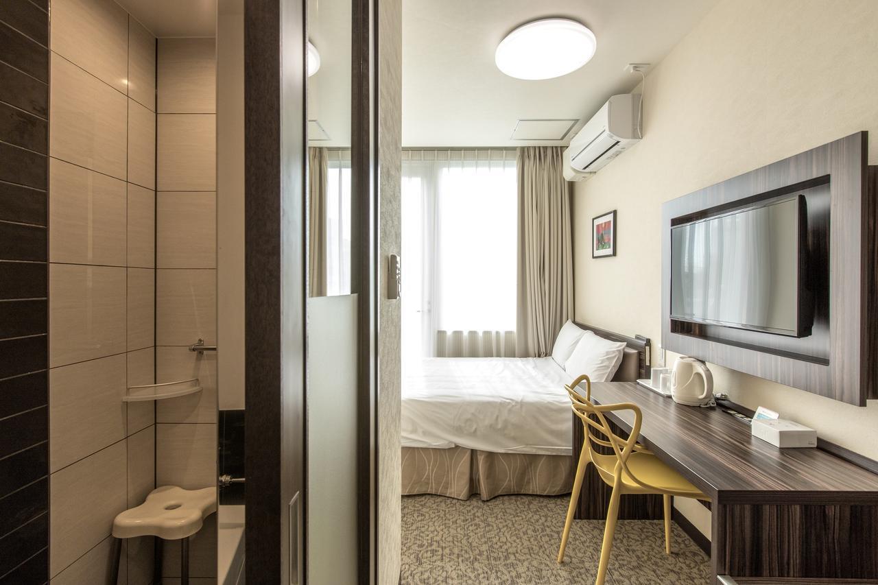 Kariyushi Lch. Premium Naha Quarto foto